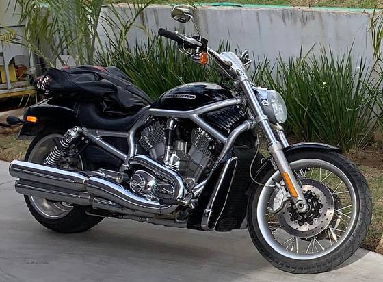 HARLEY-DAVIDSON V-ROD 